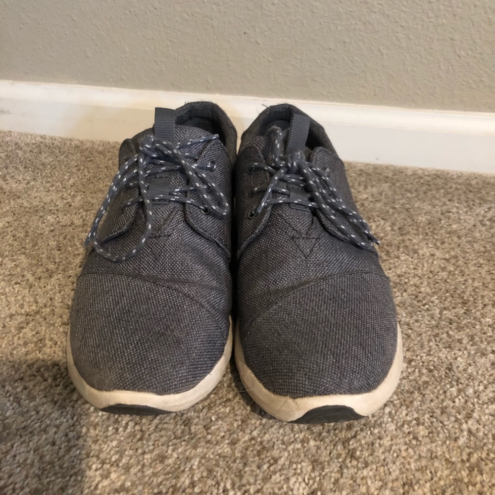 Tom’s women’s sneakers